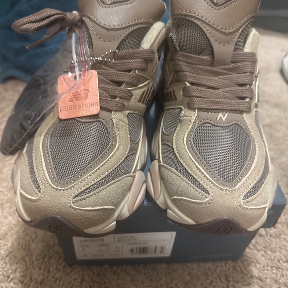 new balance 9060 mushroom timberwolf - Picture 2 of 3